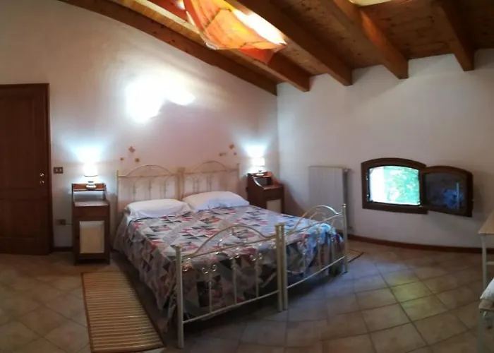 Il Boschetto Di Morgana Couette-café