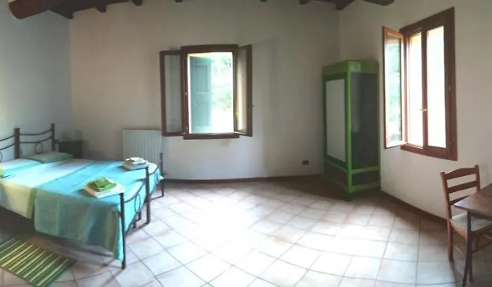 Il Boschetto Di Morgana Couette-café 3*