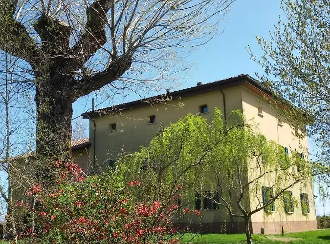 Bed & Breakfast Il Boschetto Di Morgana 3*